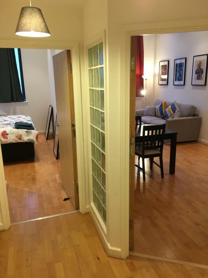 Stylish City Centre Apartment Cardiff Luaran gambar