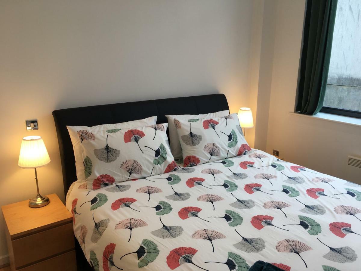 Stylish City Centre Apartment Cardiff Luaran gambar